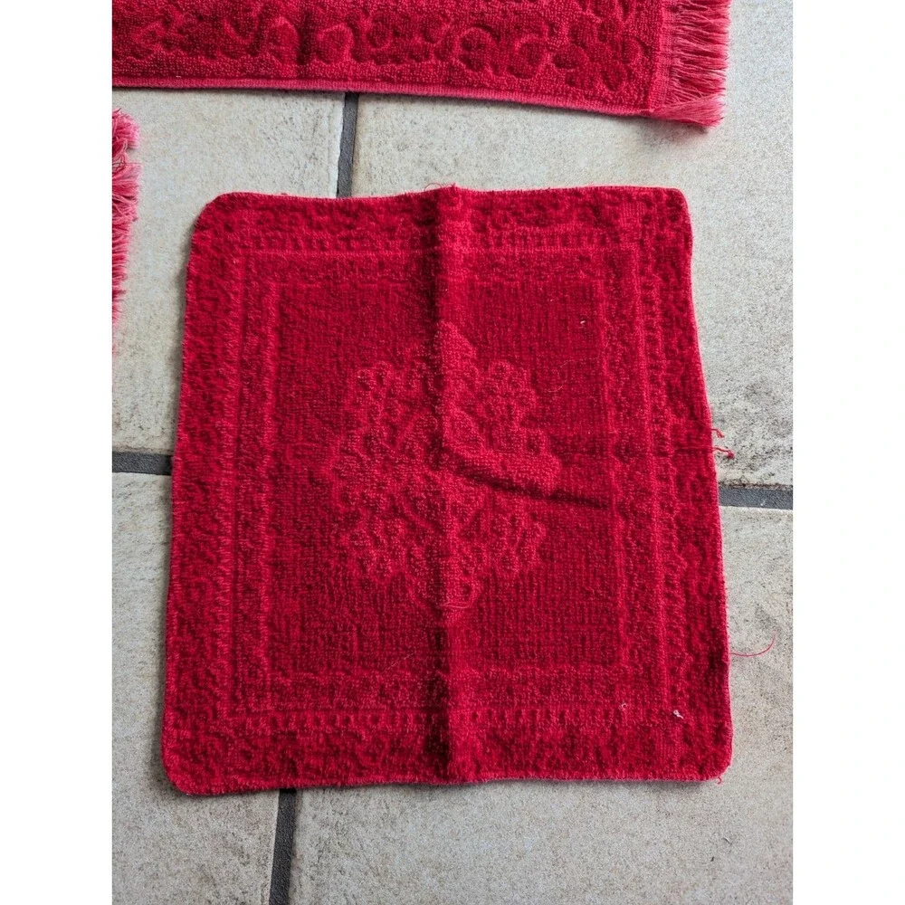 Vintage Fashion Manor Decorator Towels Set of 4  Red Fringe Jacquard bath hand